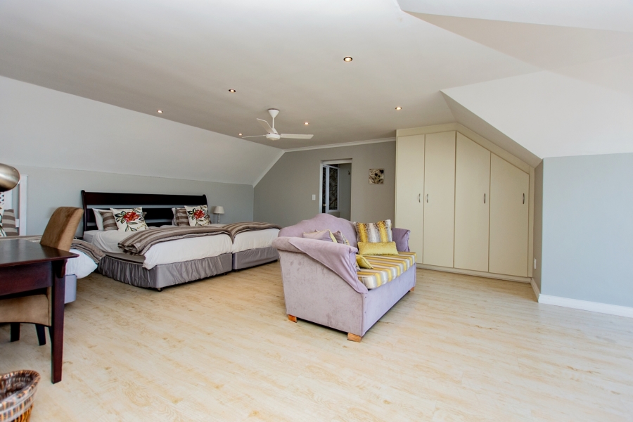 9 Bedroom Property for Sale in Shelley Point Western Cape